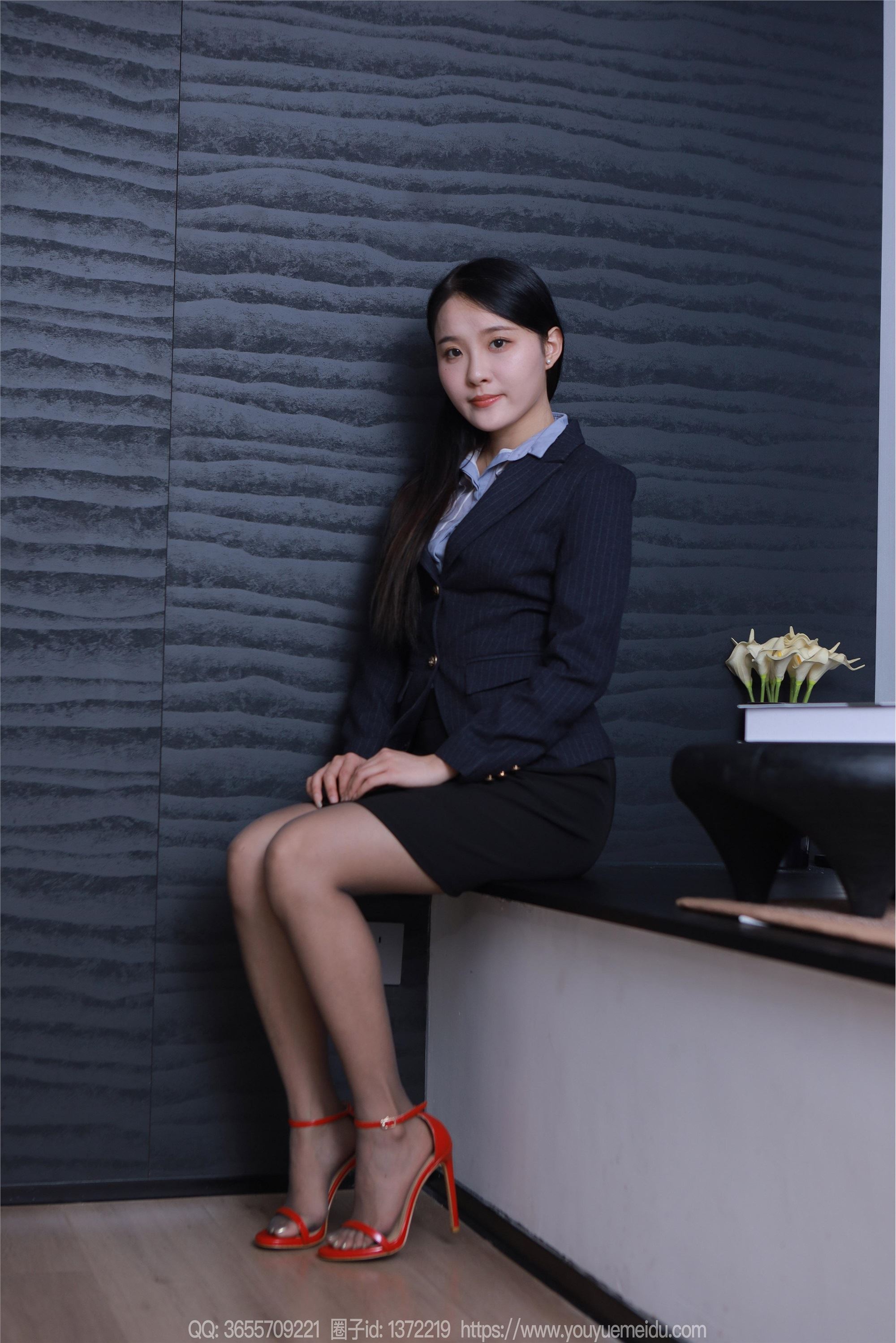 IESS异思趣向  2024.05.06 丝享家 1734 婉萍《黑丝秘书》